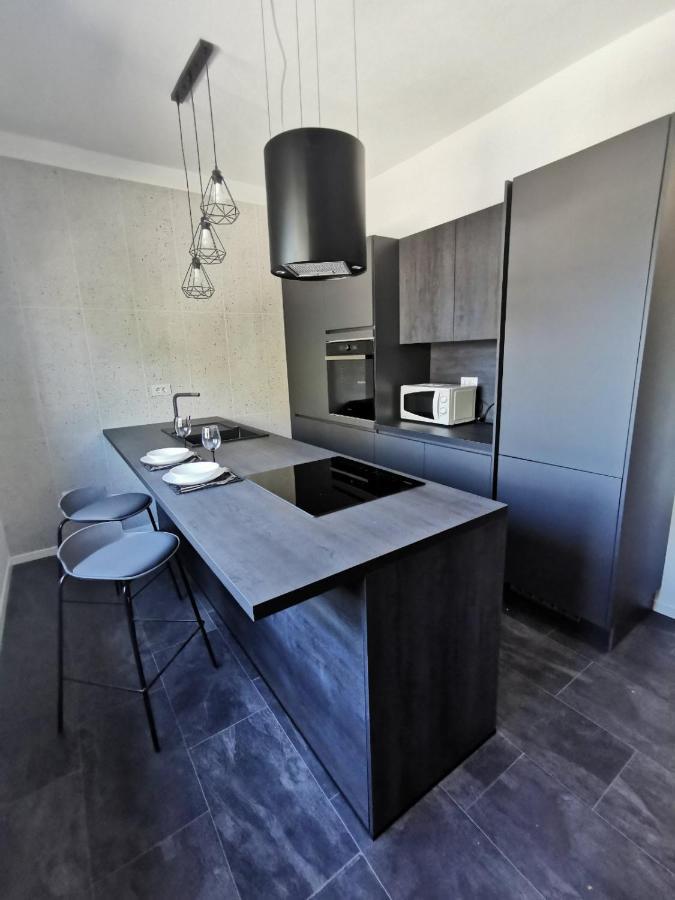 Oasis In The City Near Amfiteatar,Free Parking And Free Wi-Fi Pula Bagian luar foto